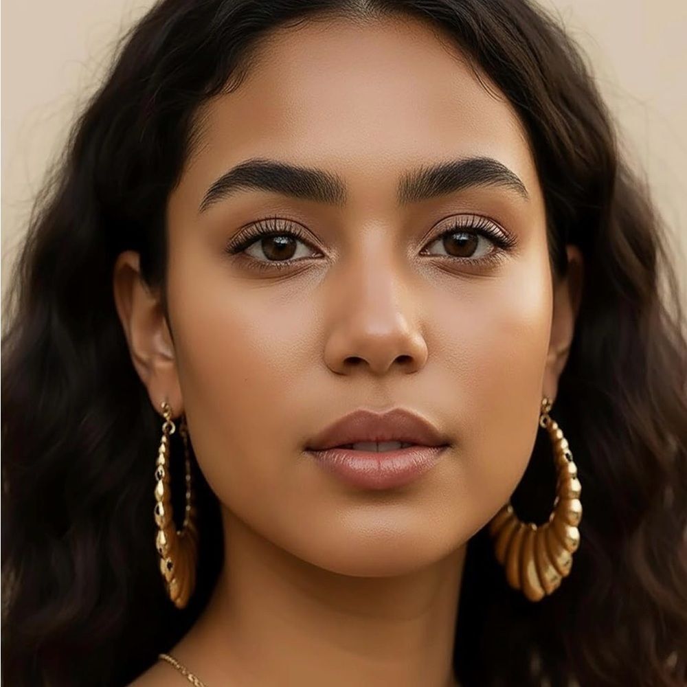 NEW 14K Gold Plated Hoop Earrings - Picture 3 of 4